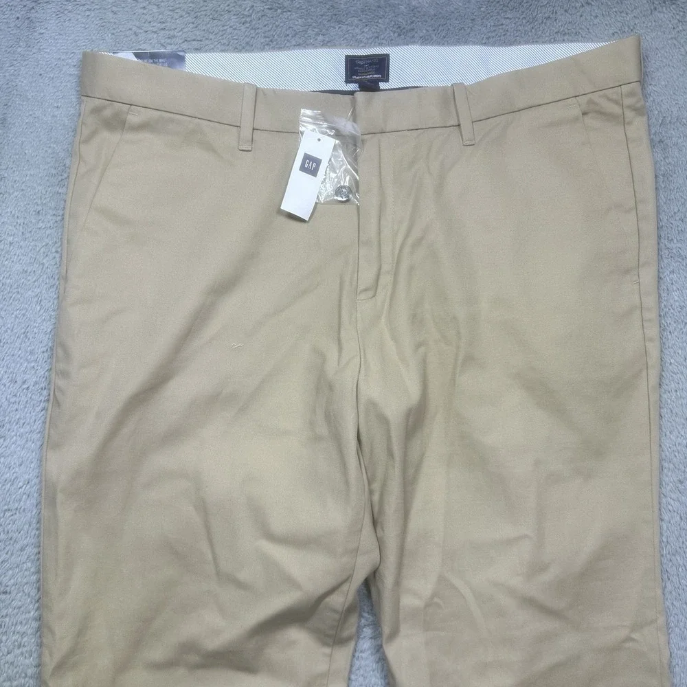 GAP Pants Men's 38x30 Tailored Khakis Chinos Straight Cotton Flat‎ Front NEW
